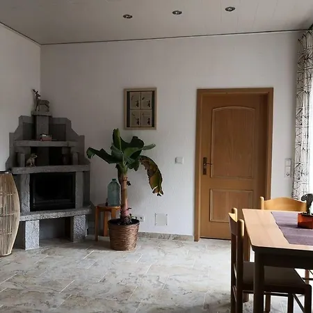 Erzgrün - Aktiv Und Entspannt Im Grünen Apartment
