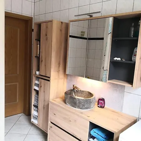 Erzgrün - Aktiv Und Entspannt Im Grünen Apartment